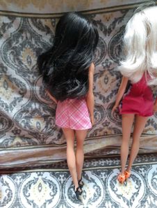 2 Combo Barbie Dolls Orignal