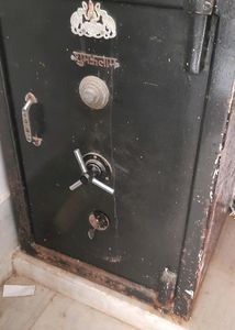 Tijory (तिजोरी)