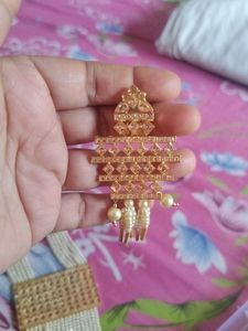 Elegant Pearl &amp; Gold Necklace