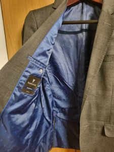 MEN GREY TEXTURED SLIM FIT FORMAL BLAZER 42&#34;