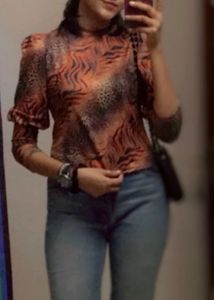 Shein Brand Tiger Print Crop Top With Puff Sleeves