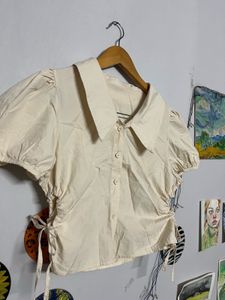 Cute Collared Top🤍