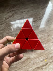 Pyraminx Puzzle