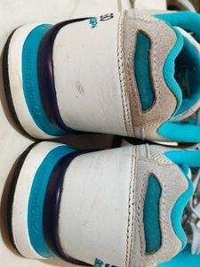 New Balance Sneaker (white/blue)
