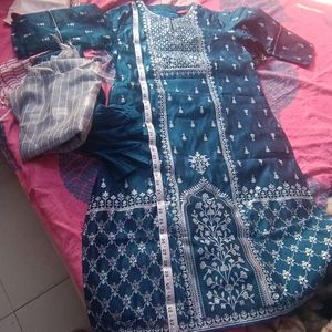 New Art Silk Suit Set From Myntra