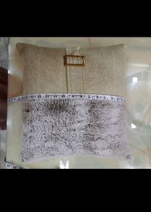 2Cushions