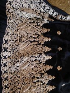 Naira Cut With Diamond Work