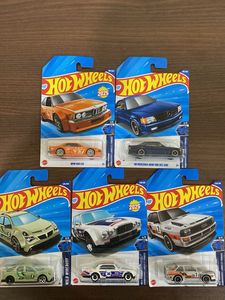 Hot Wheels - Wild Widebody