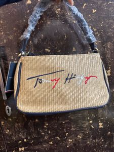 new Tommy Hilfiger Handbag ( has flaw)