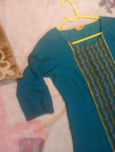 Aurelia Women&#39;s Blue Straight Kurta-XS