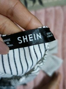 Sleeveless Crop Top For Women