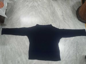 An high neck or full sleeves stretchable type tshi