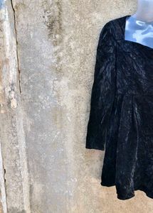 15.29.12 SEXY BLACK VELVET DRESS