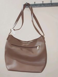 Baggit Women Boi Medium Sling Bag