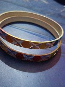bangles or breclet