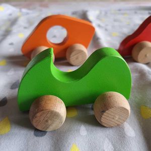 Cloth Book &amp; 4 Wooden Car