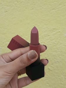 Huda Beauty Lipstick 💄