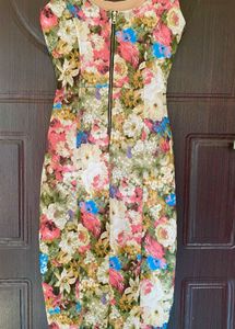 ❌❌SOLD❌❌Floral Bodycon Dress