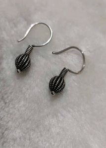 92.5 Silver Bead Drop earrings