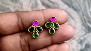 Floral Necklace &amp; Earring Set