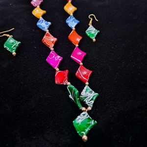 COLOURFUL NECKCHAIN With Earrings