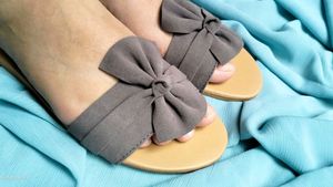 Velvet Bow Flats