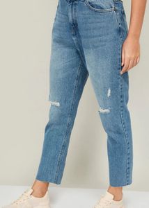 Relaxed Fit Blue Jeans
