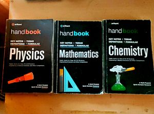 Arihant PCM Handbook for Engineering and Medical Entrance Exams