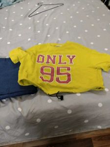 ONLY Graphic Tee - Bright Yellow