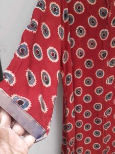 Red Printed Long Slitted Kurti( Bust 42-44)