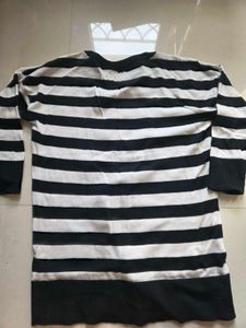 Levi's Striped Long Sleeve Top
