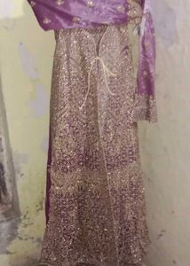 Unsteached Elegant Indian Ethnic Gown With Srug Se