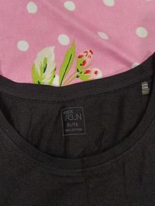 Lot of 4 Assorted Women&#39;s T-Shirts