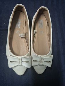 Cute White Bow Flats