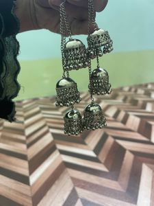 Silver Earing