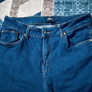 Women Blue Flared High Rise Clean Look Jeans