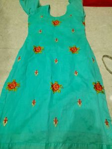 Elegant Embroidered Kurta