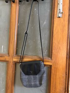 Baggit Crossbody Bag