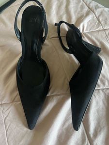 H&amp;M Black kitten heels (rare find )