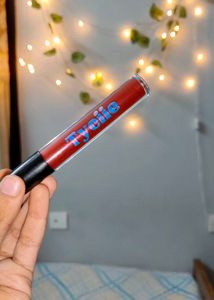 Lip Glosses For 370 And Zudio Iipp Oil  180