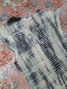 Stylish Patterned Sleeveless Top