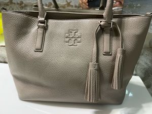 New Authentic Tory Burch Tote Bag - Classic Style