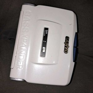 ANTIQUE SANYO WALKMAN