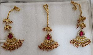 Earring And Mangtikka Set