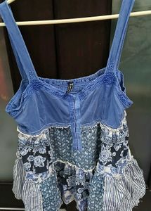 Cute Blue Floral Top - L Size