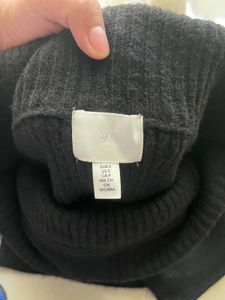H&amp;M Off Shoulder Sweater