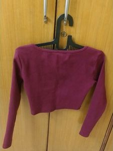 Ribbed Full Sleeves Crop Top