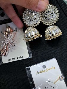 Jhumka And Brooch
