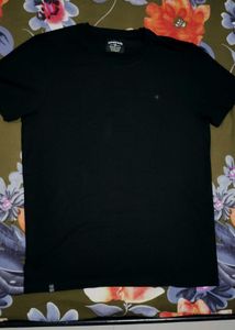 Nostrum Black T-Shirt