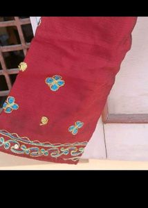 Saree With Blouse And Peticoat